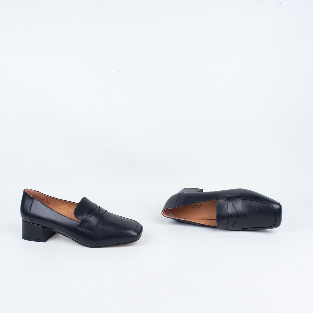 Salvia Loafer