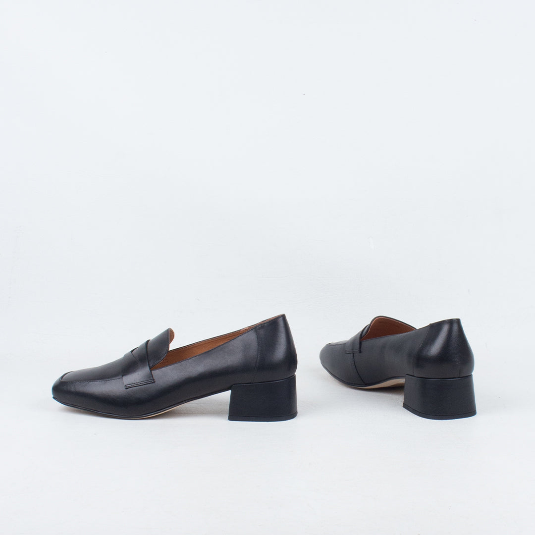 Salvia Loafer