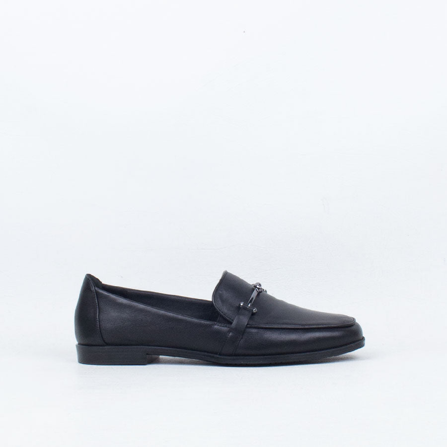 Zenna Loafer