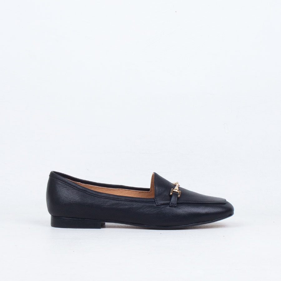 Myrah Loafer