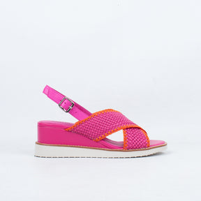 Shayna Sandal