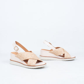 Shayna Sandal