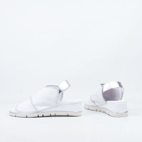 Sigma Sandal