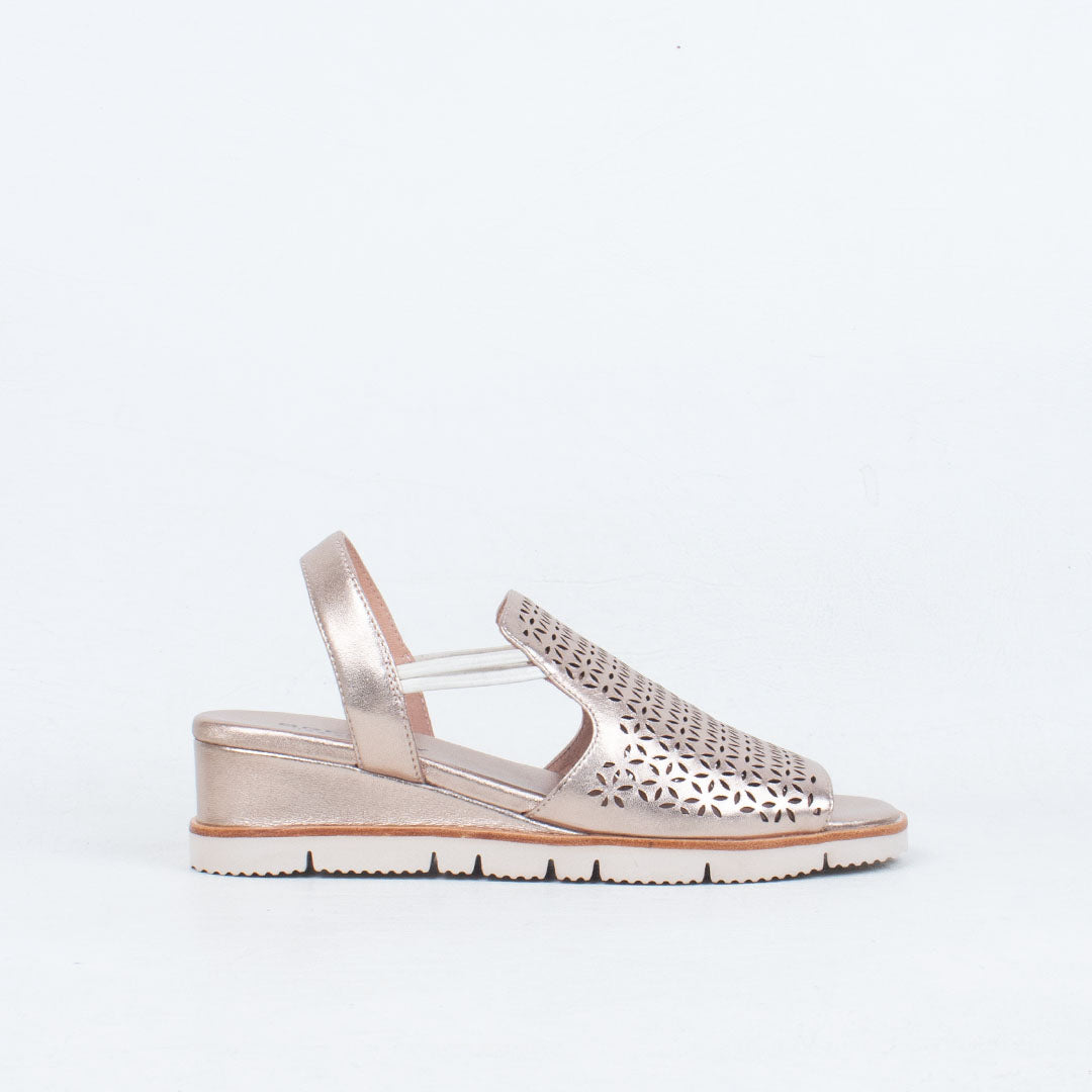 Sled Sandal