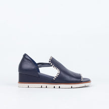 Spesh Sandal