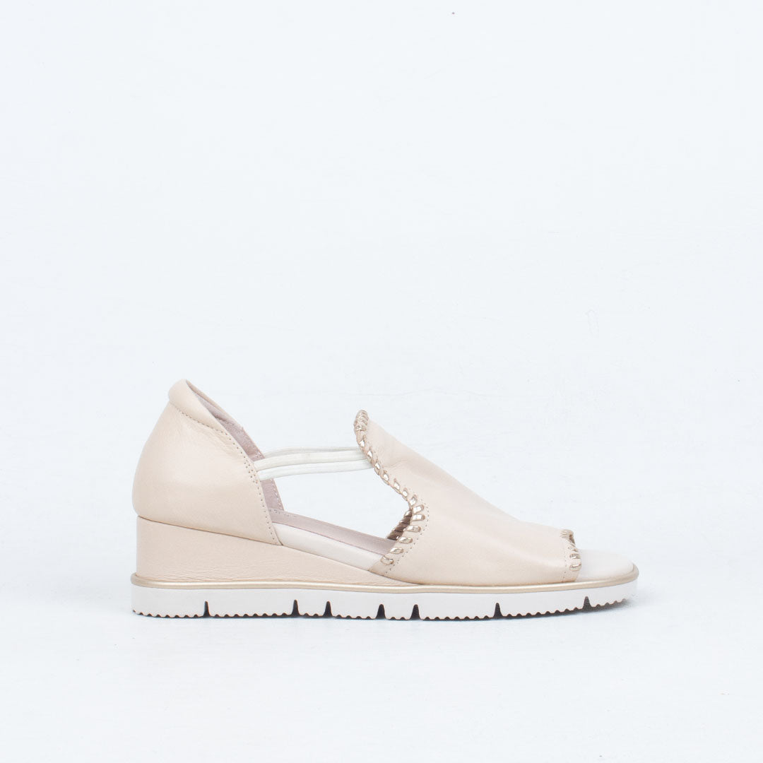 Spesh Sandal