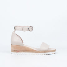 Idola Wedge Sandal