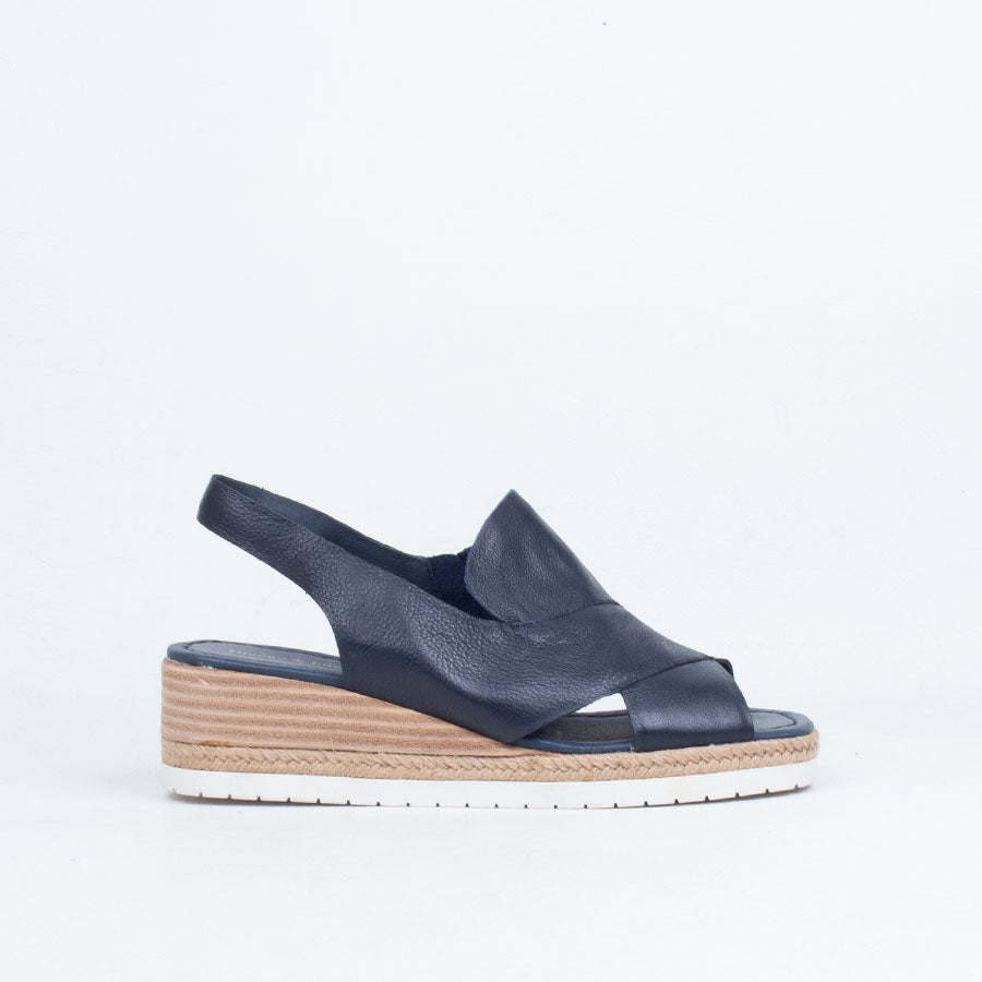 Illiet Sandal