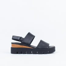 Runar Flatform Sandal