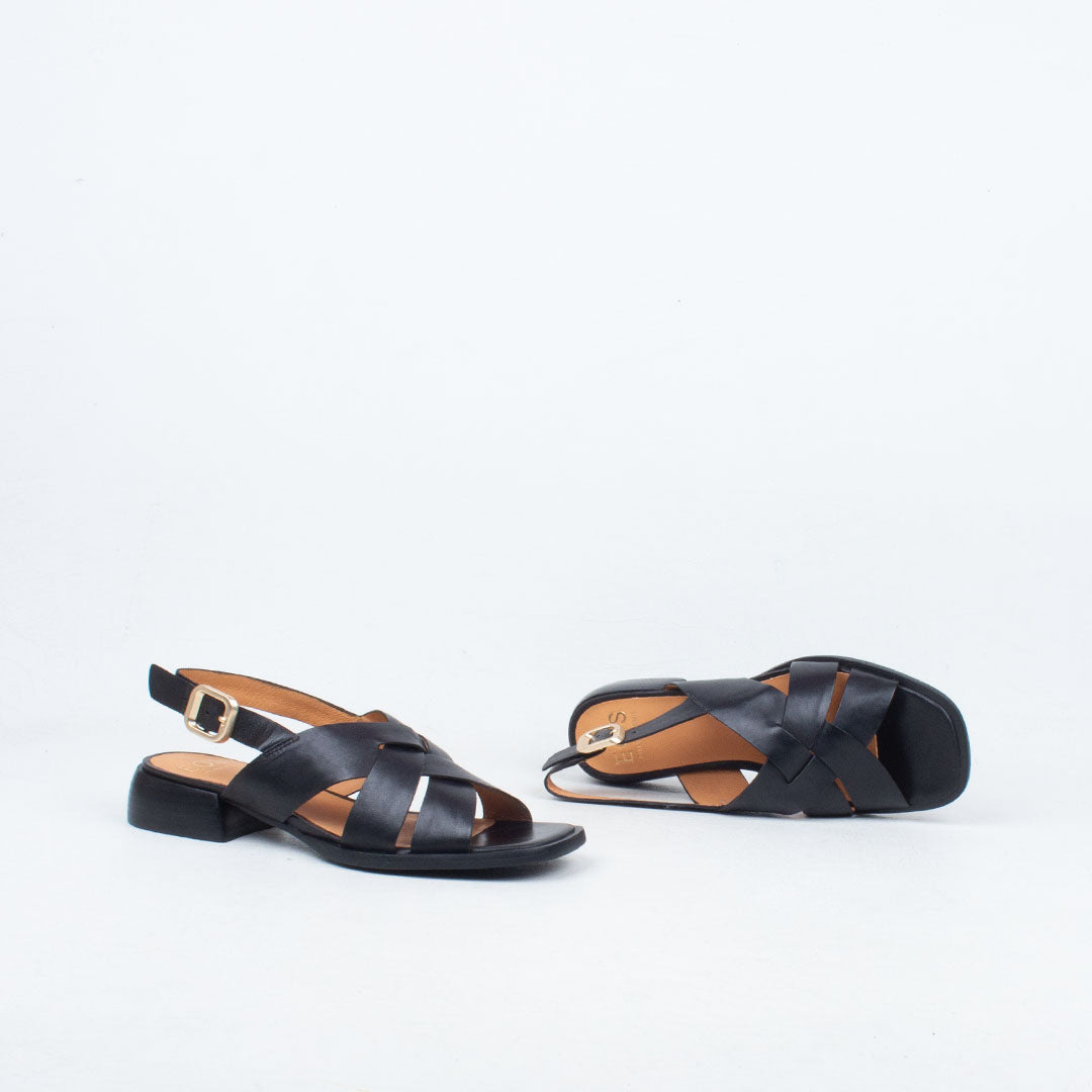 Ikari Sandal