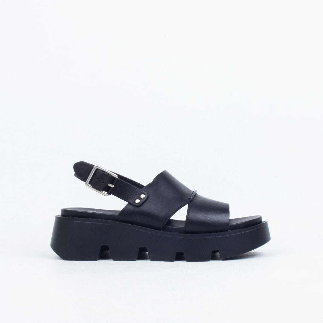 Kaily Sandal