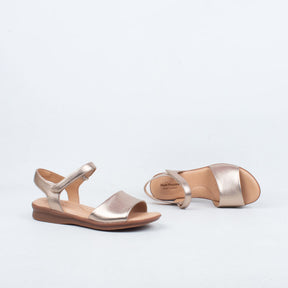 Nigella Sandal