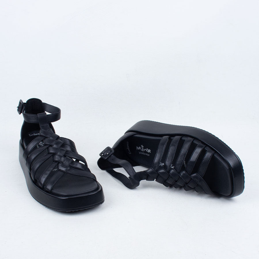 Nanette Sandal
