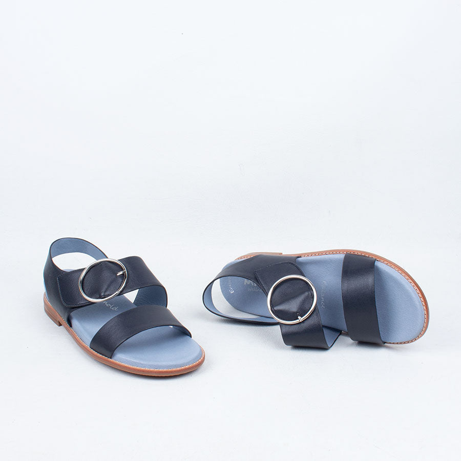 Willa Sandal