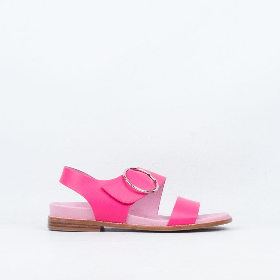 Willa Sandal