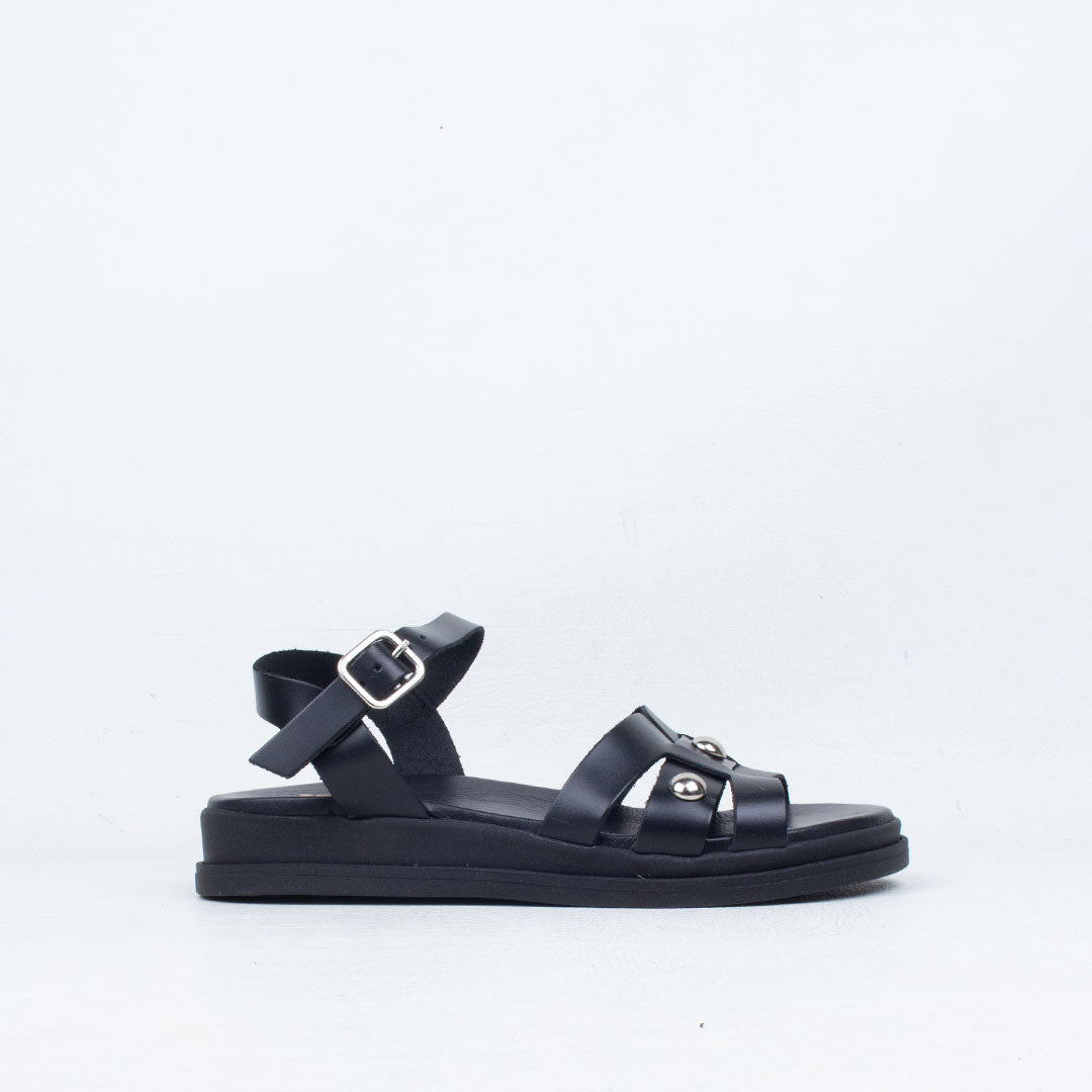 Daryna Sandal