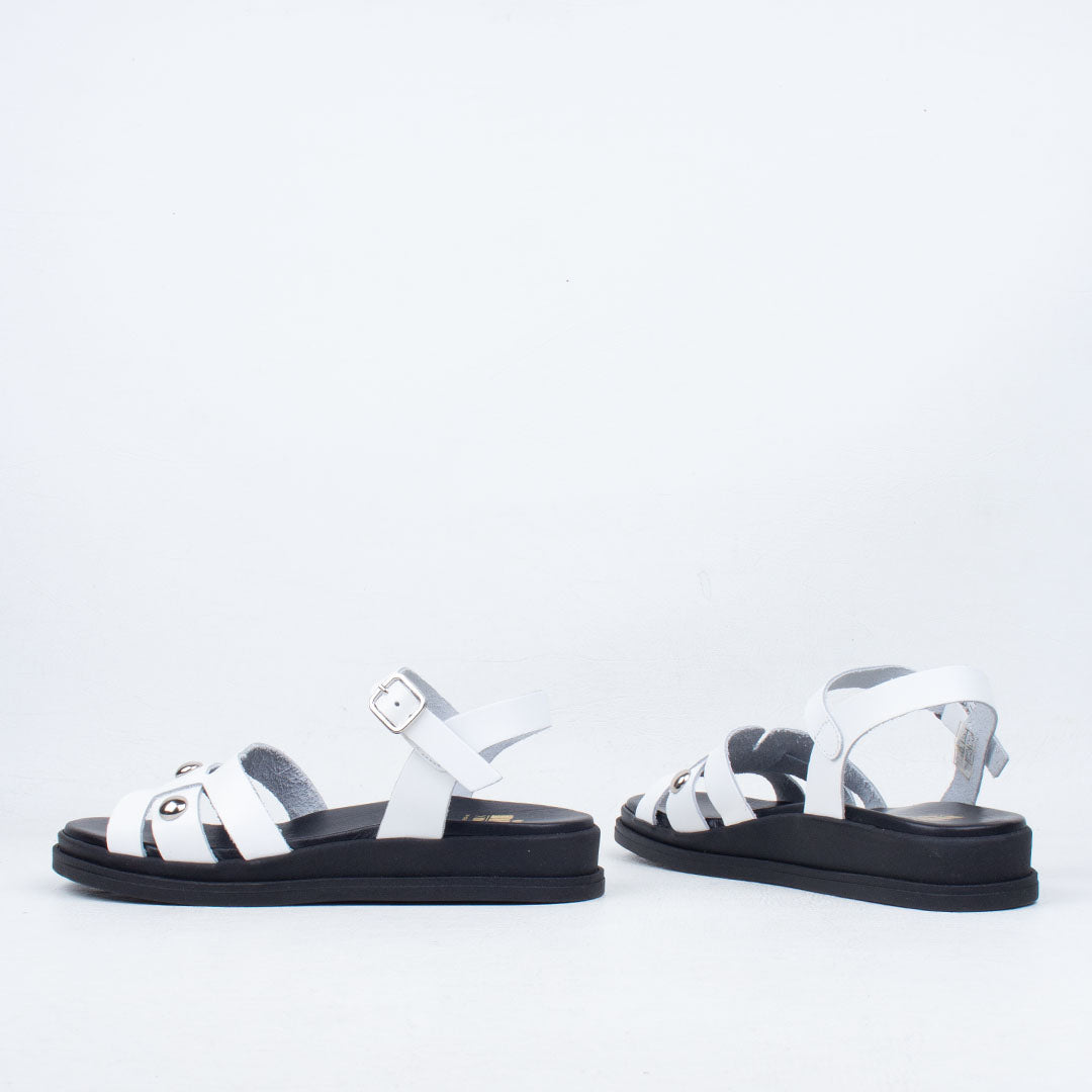Daryna Sandal