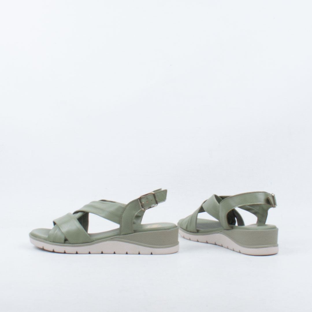 Ksenia Sandal