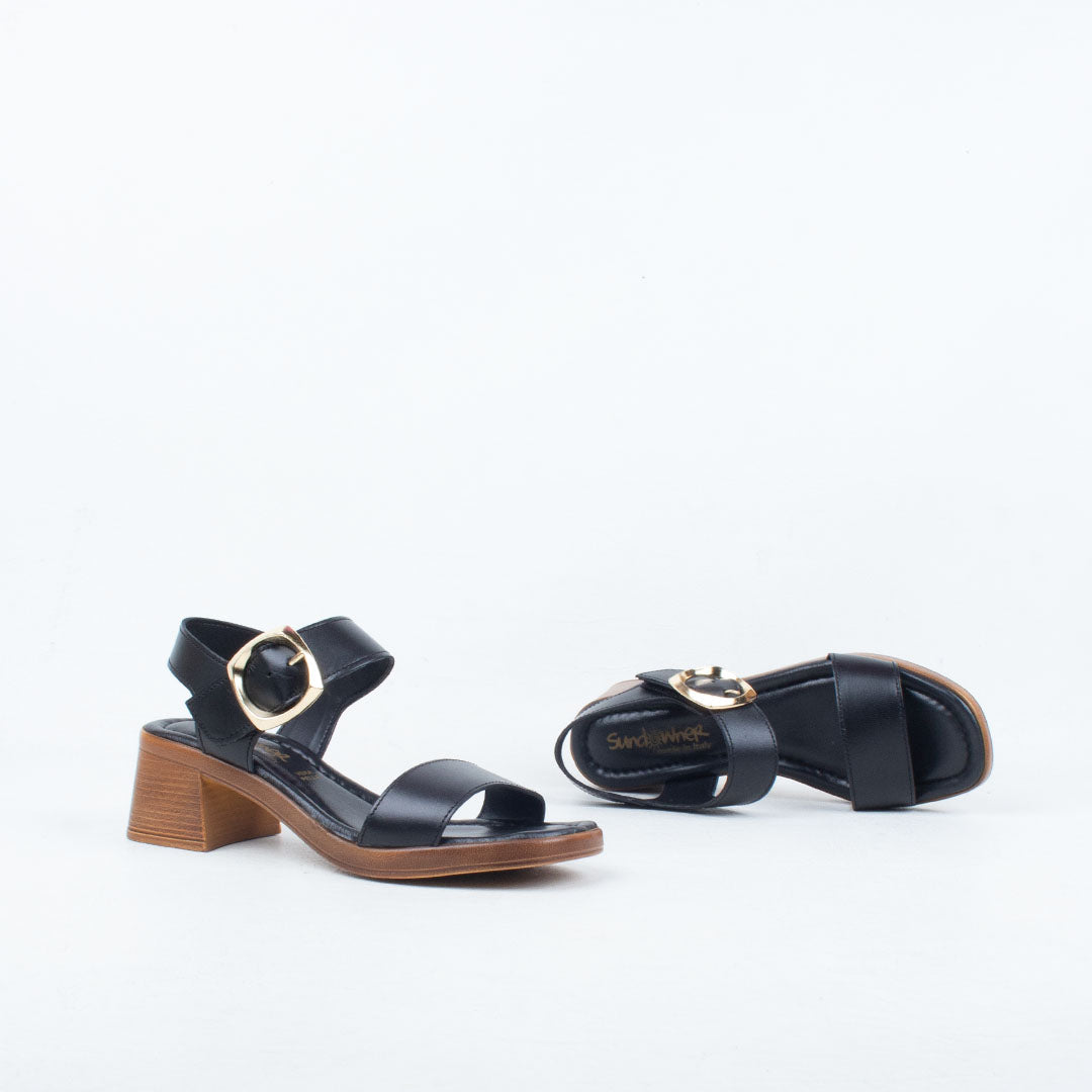 Ariana Heeled Sandal