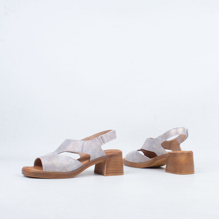 Clara Heeled Sandal
