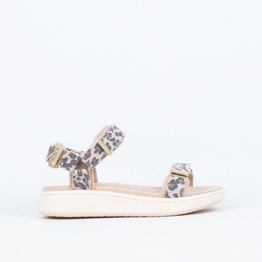 Line Sandal