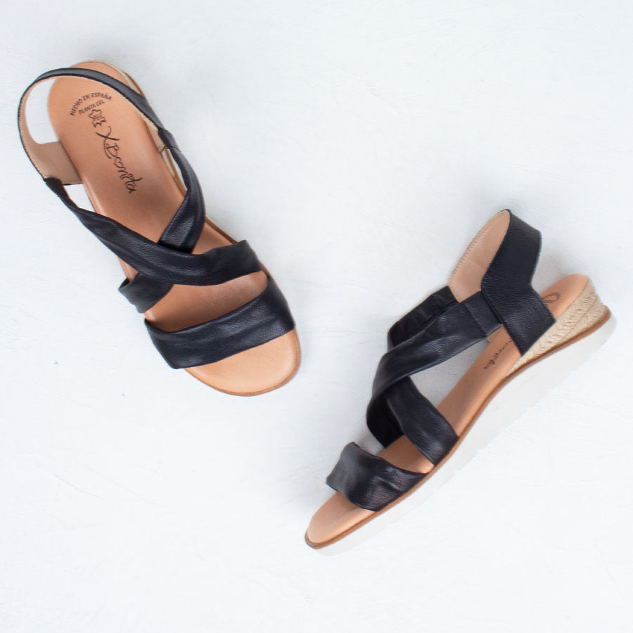 Laura Sandal