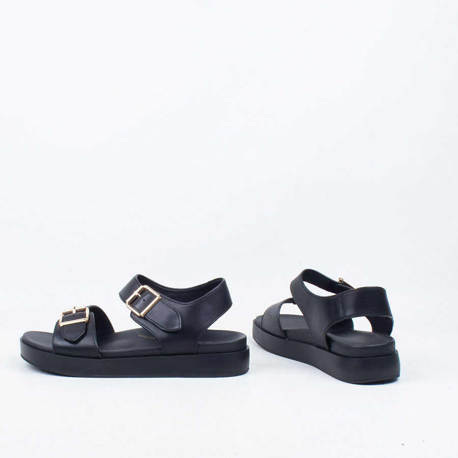 Graspie Sandal