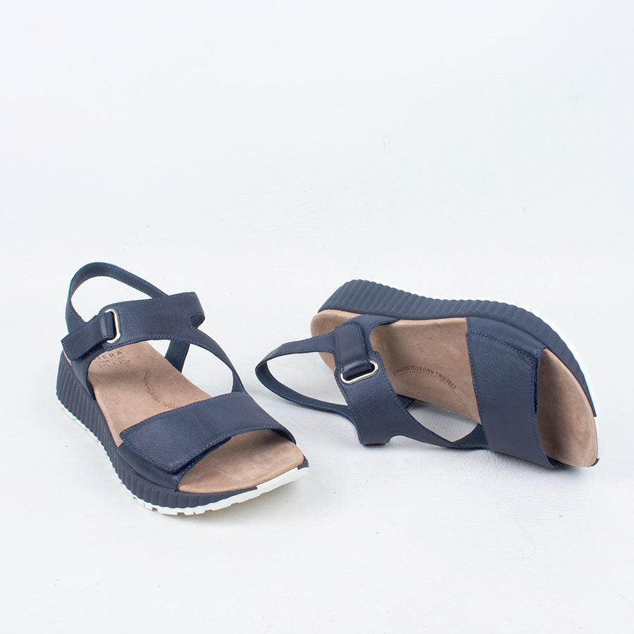 Lanne Sandal