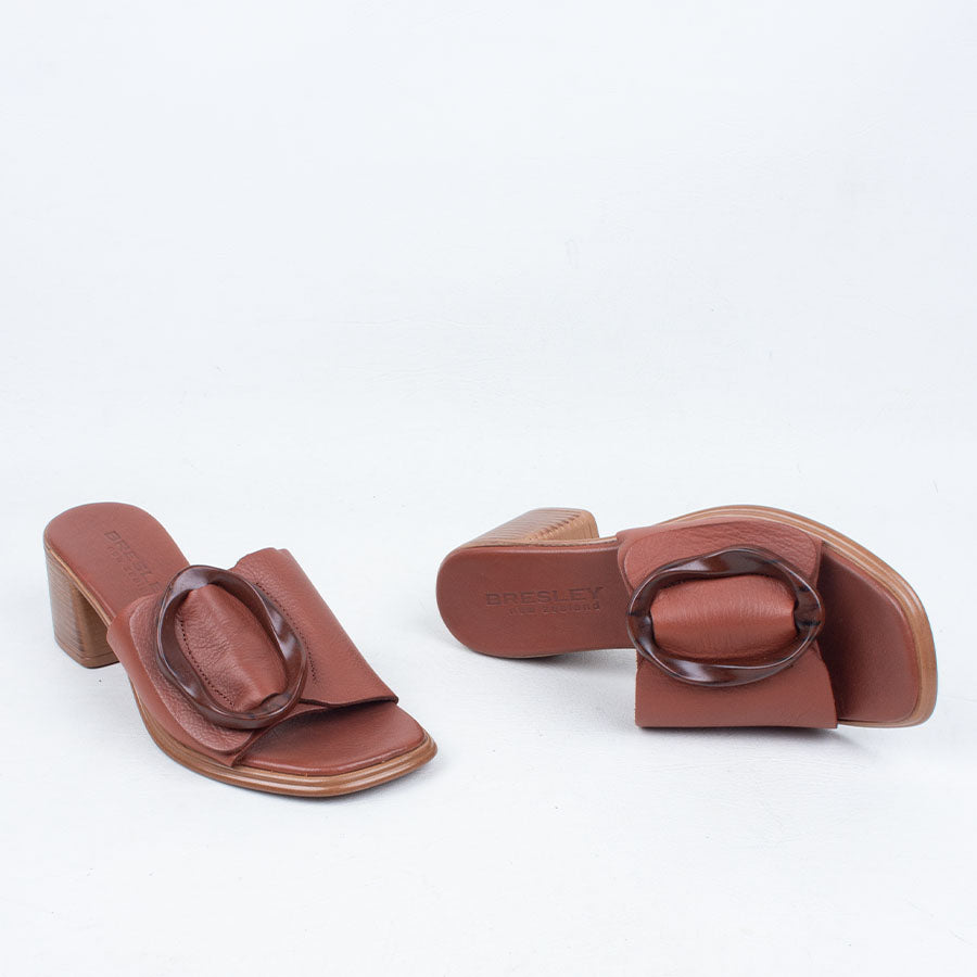 Panton Heeled Slide