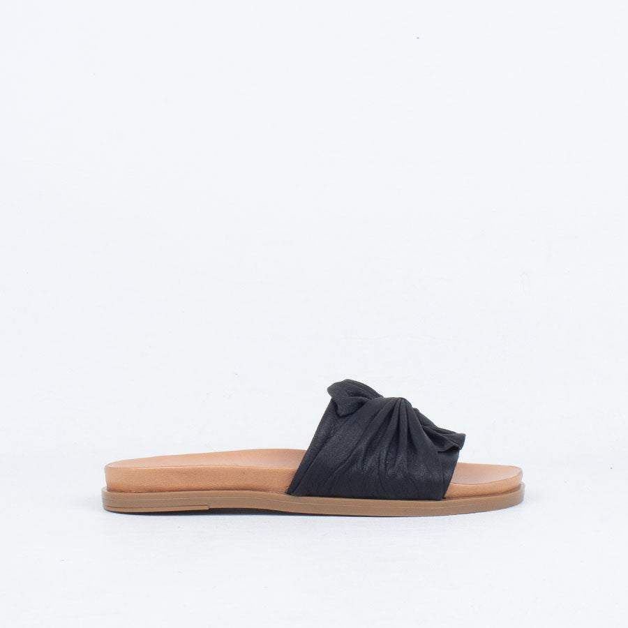 Women's black slide with bow
