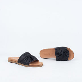 Women's black slide with bow