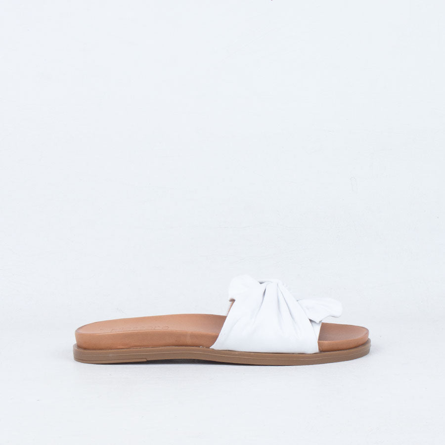 Women's white slide with bow