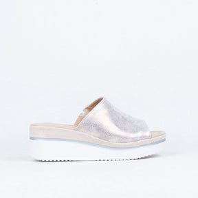 Lula Wedge Slide