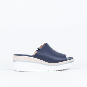 Lula Wedge Slide