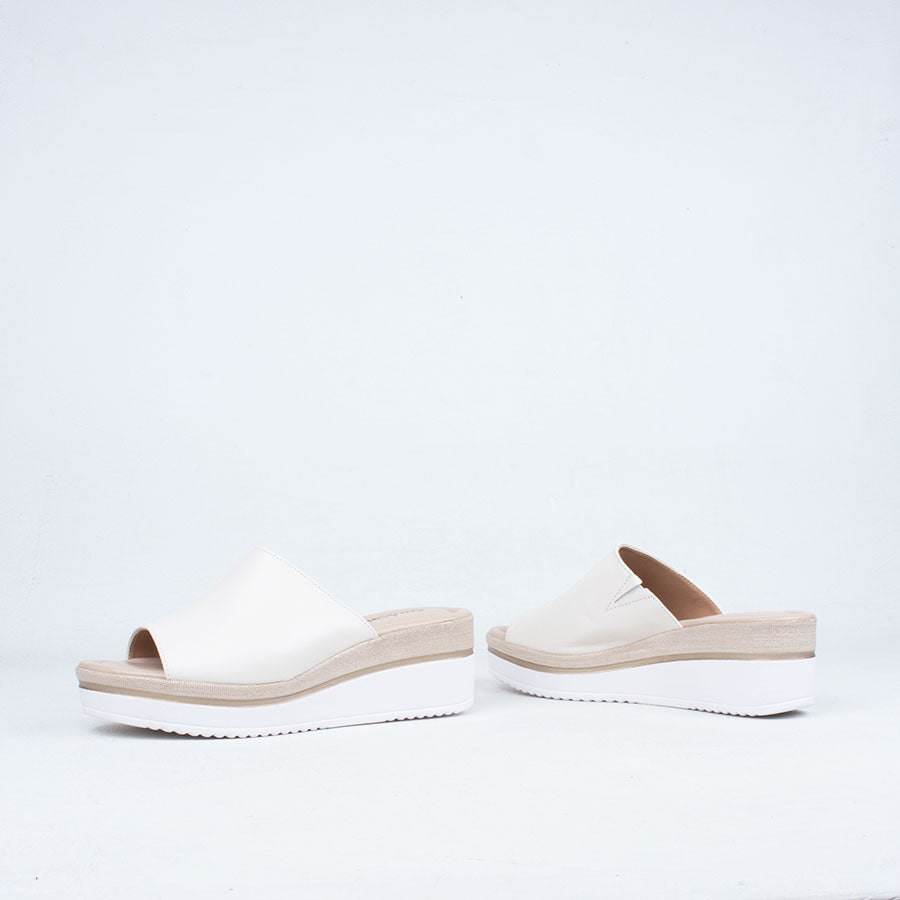 Lula Wedge Slide