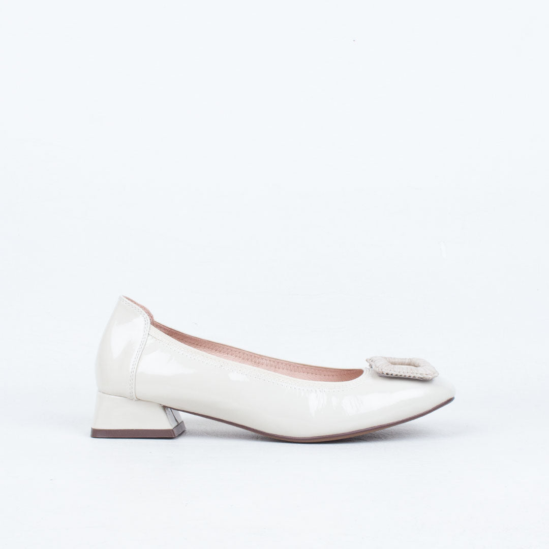 Dame Slip On