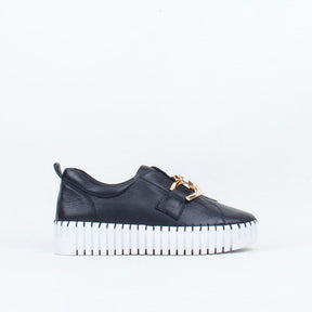 Bage Slip On