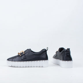 Bage Slip On