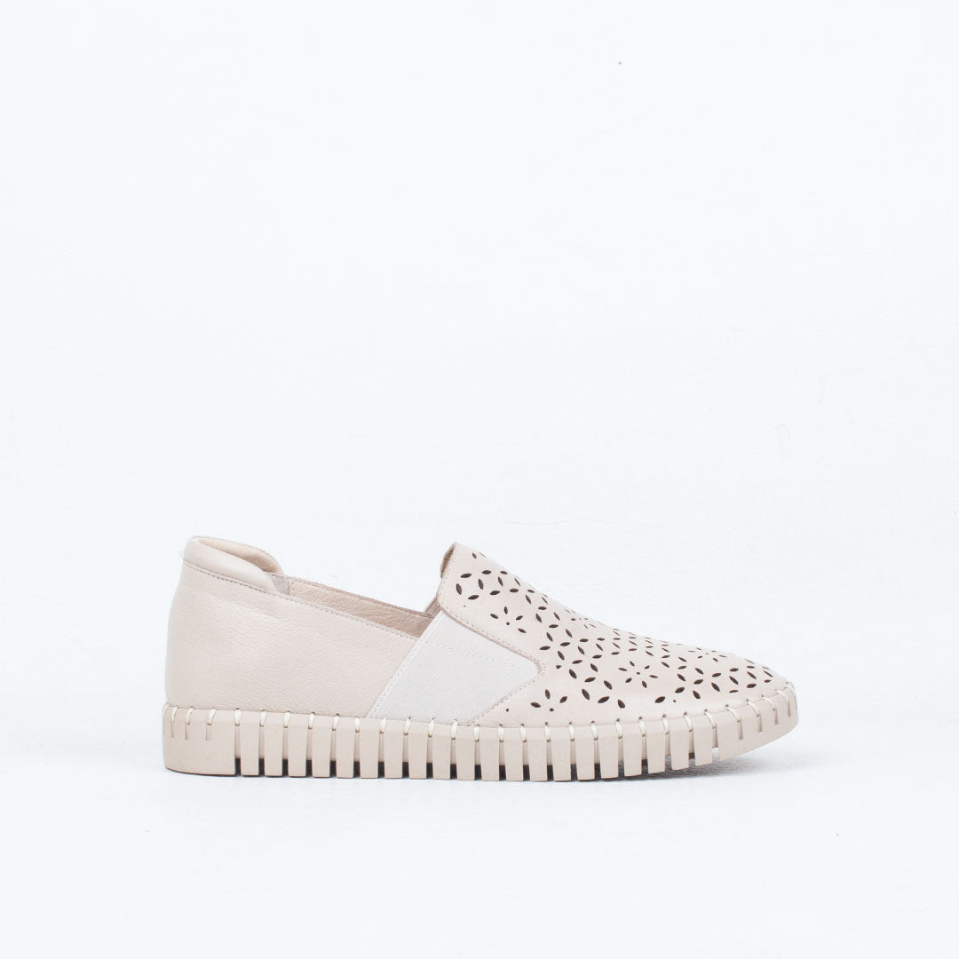 Harel Slip On