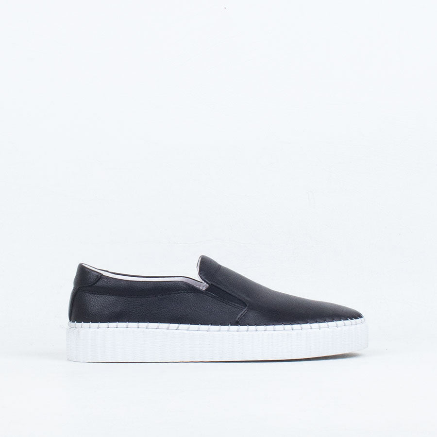 Samba Slip On