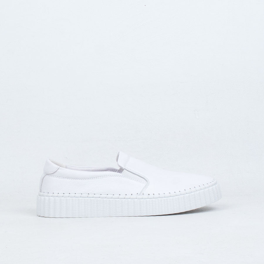 Samba Slip On