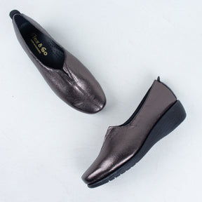 Dory Slip On