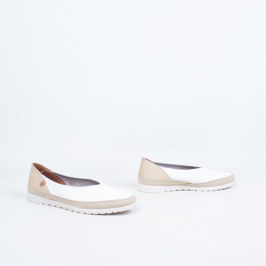 Noelia Slip On