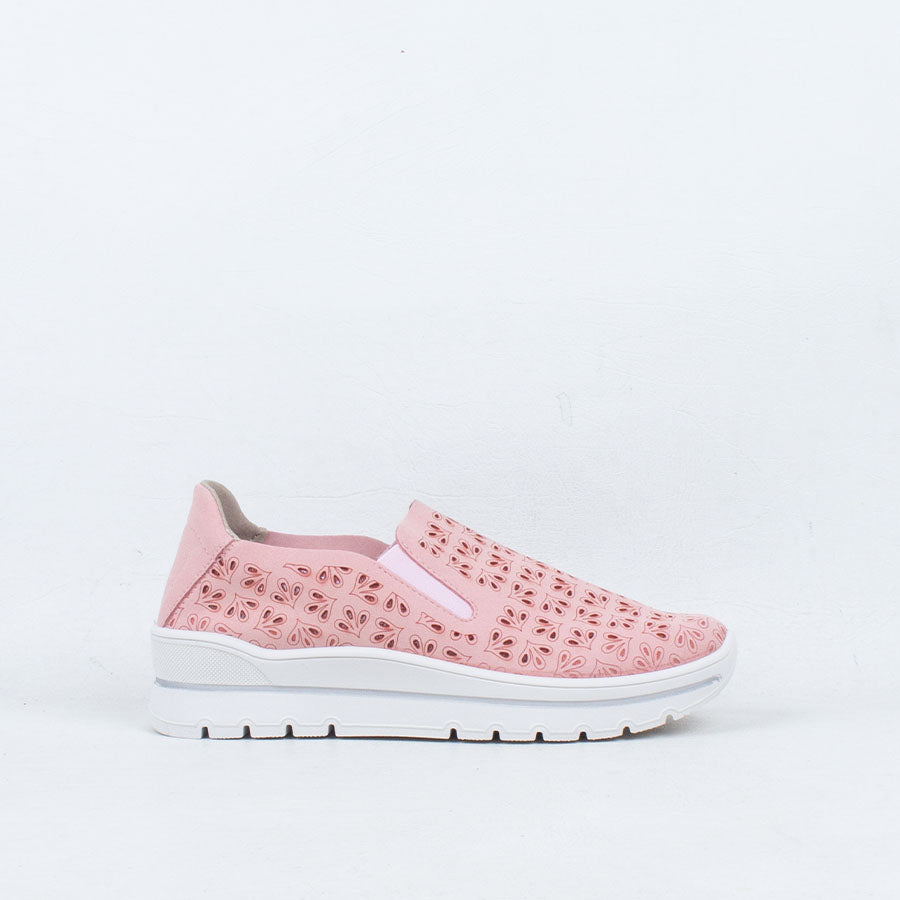 Pinto Slip On