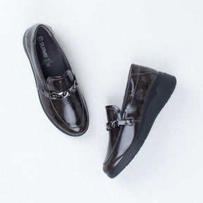 Elyza Slip On