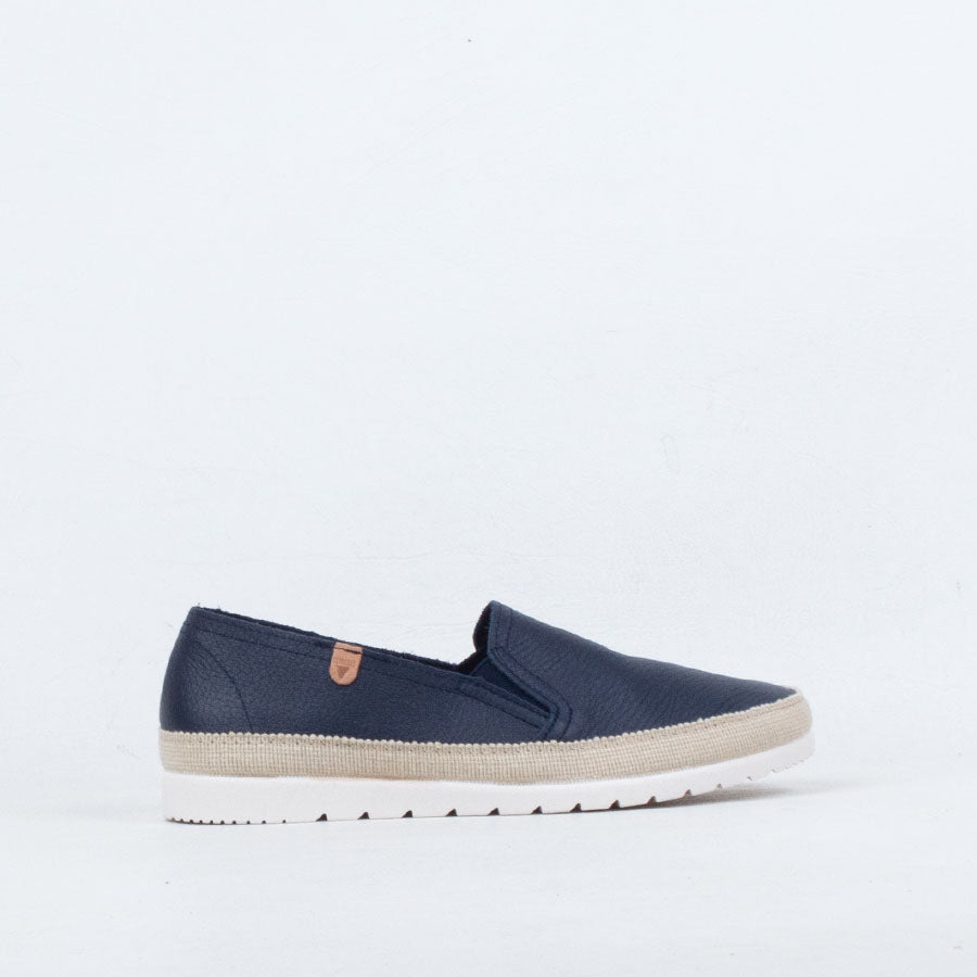 Nuria Slip On