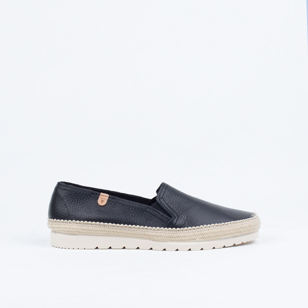 Nuria Slip On