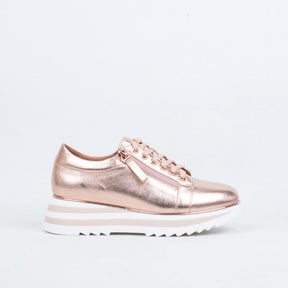 Hosting Sneaker