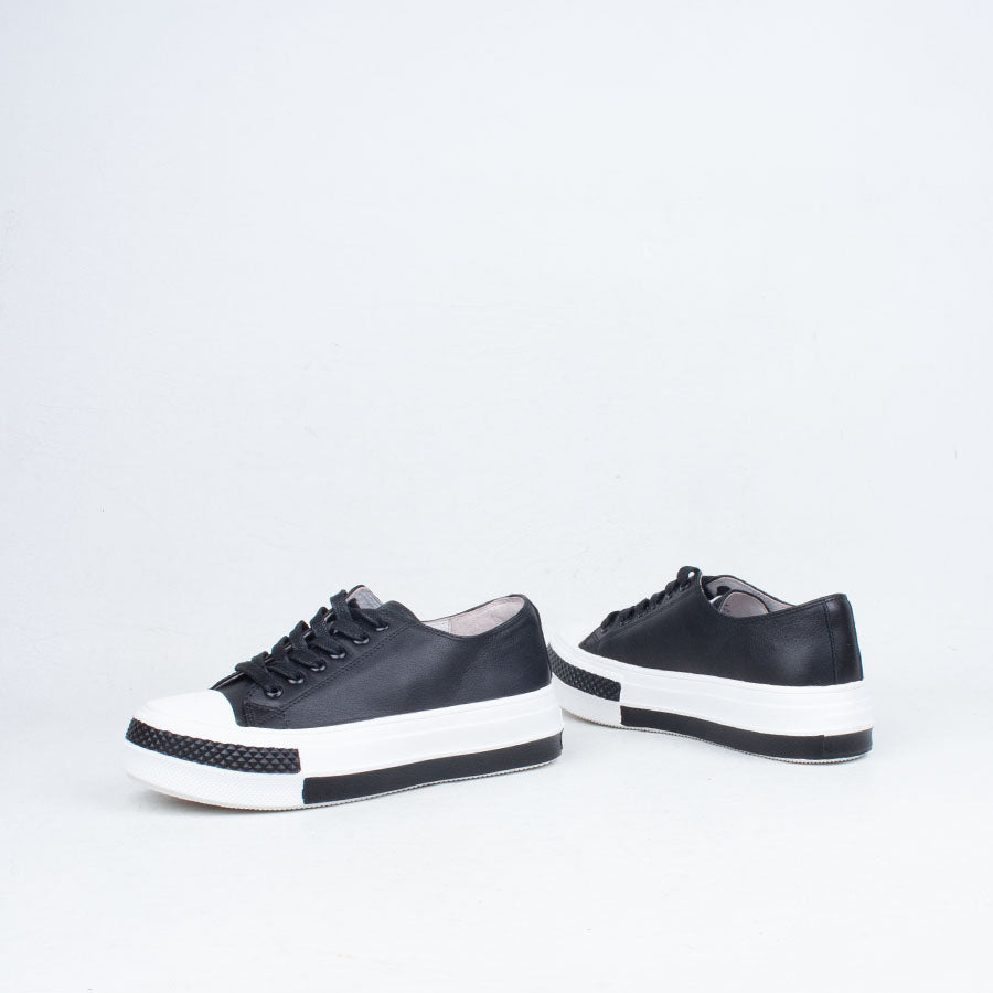 Rench Sneaker