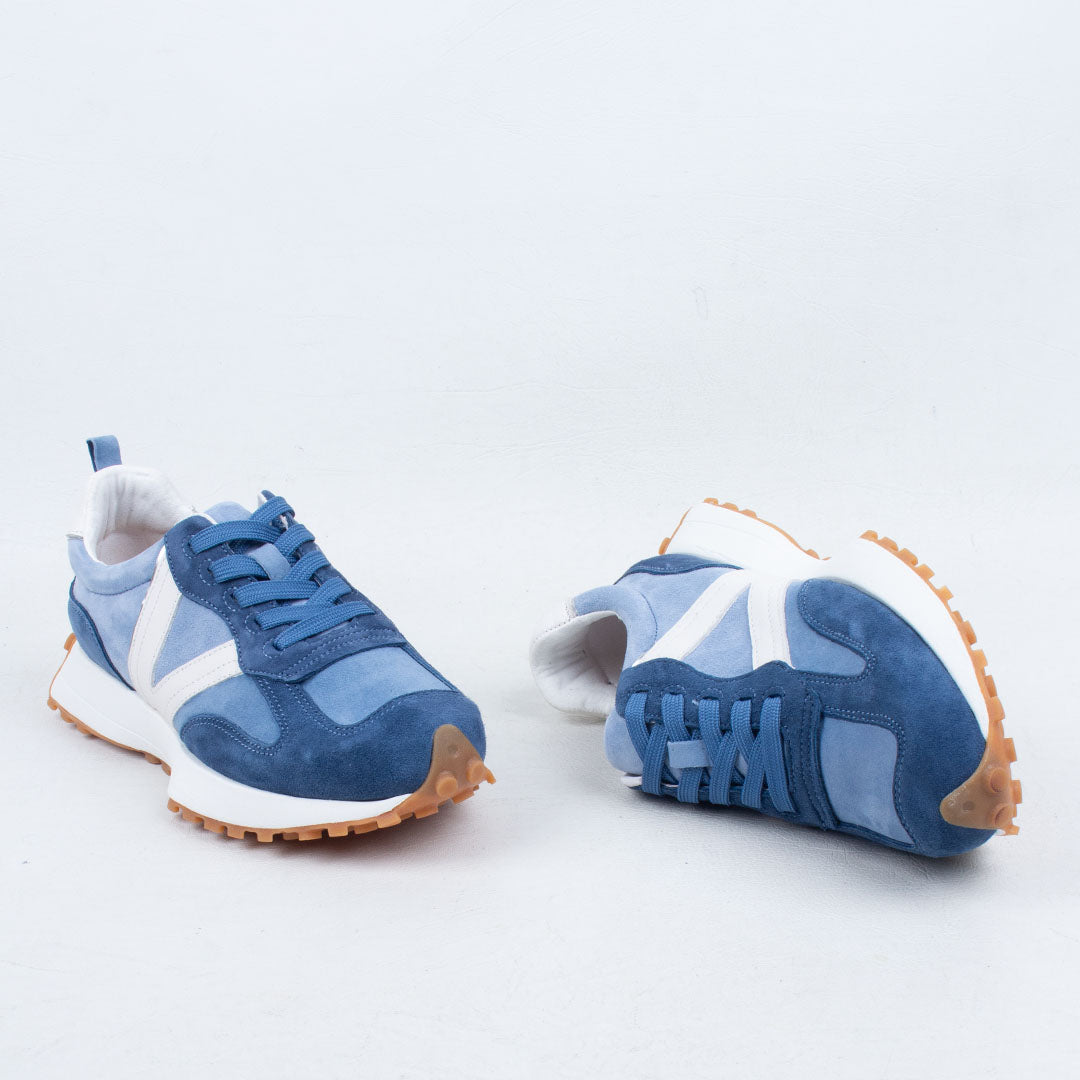 Orange Sneaker